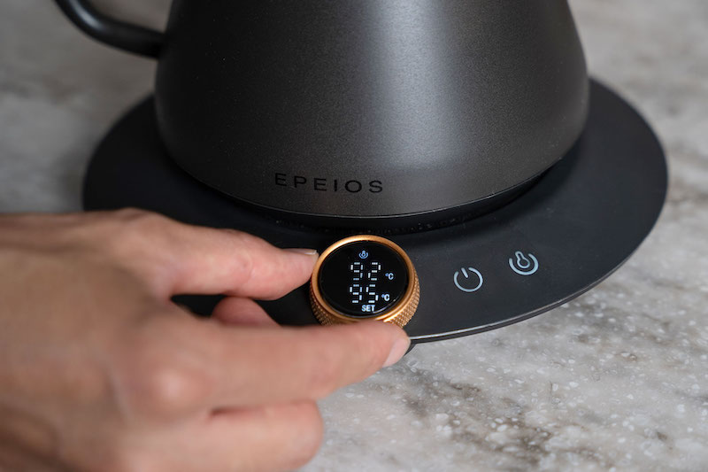 約38℃から100℃まで、1℃単位で温度を設定