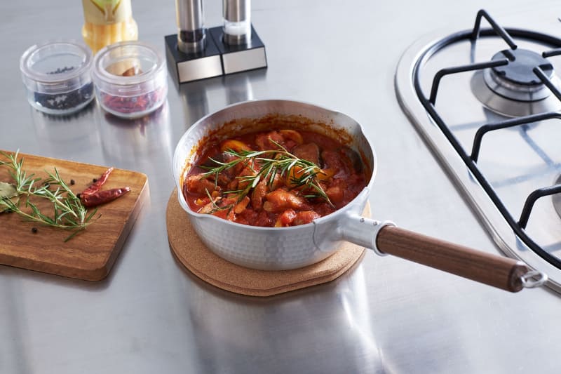 極厚アルミ槌目ゆきひら鍋