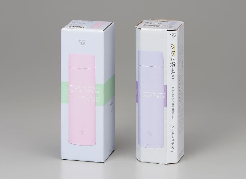 紙の使用量を減らした個装箱にリニューアル(写真右)