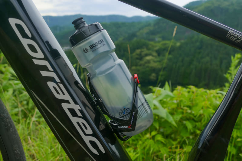 プレゼントのウォーターボトルのイメージ