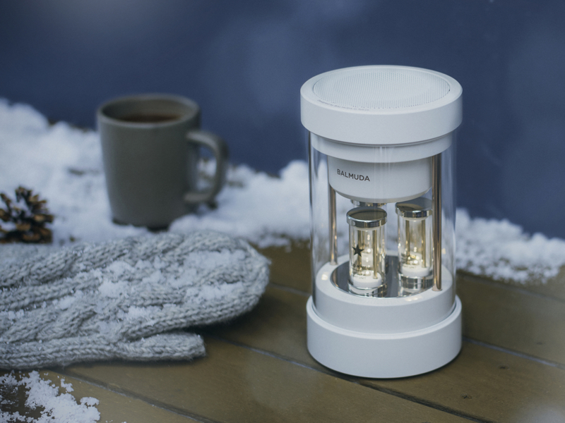 人気の充電式ポータブルスピーカー「BALMUDA The Speaker」