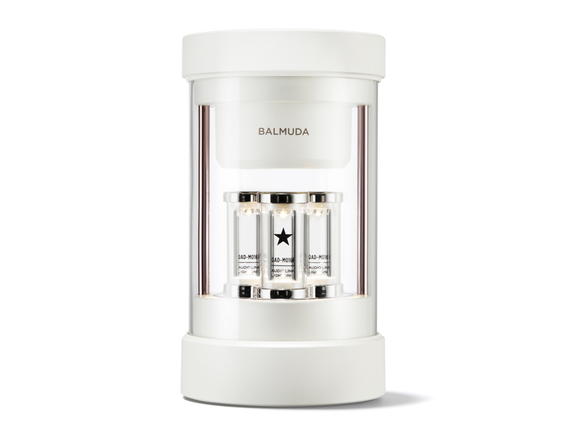 上品でやわらかな雰囲気の新色ホワイト