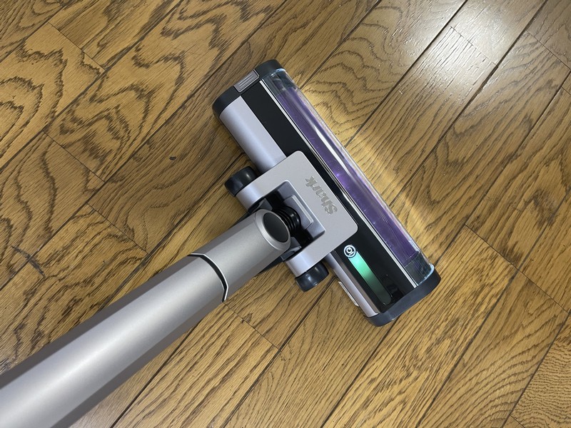 ゴミの量を検知して、グリーン、イエロー、レッドの3色のiQモニターで可視化