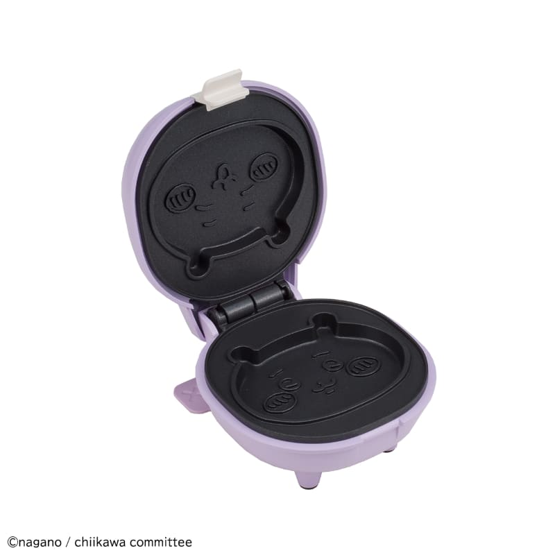 プレートには2面で異なる表情が描かれている