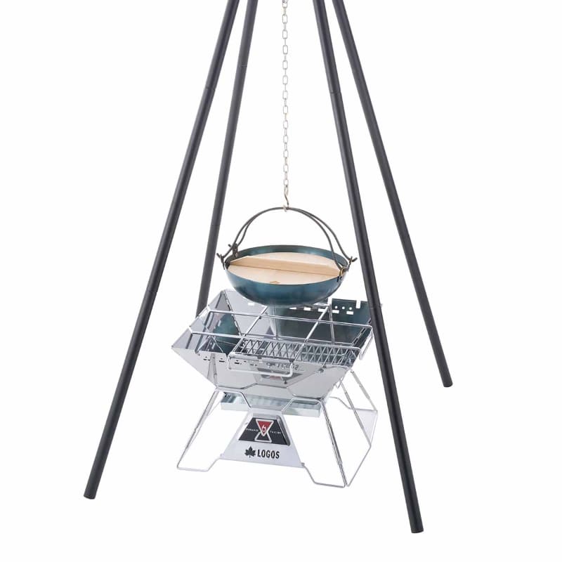 別売の「アイアン2WAYトライポッド」や「ピラミッドTAKIBI」と組み合わせた例