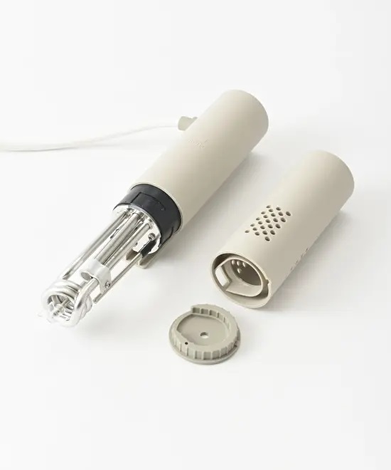 内部に搭載したヒーターで水を温める