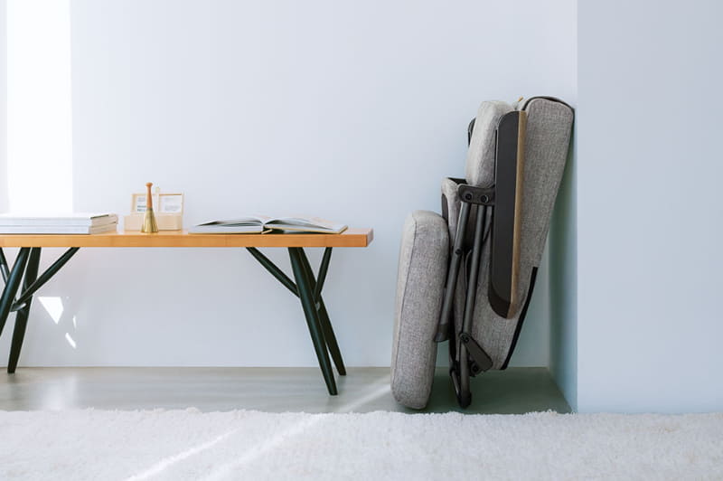 折りたたんで収納