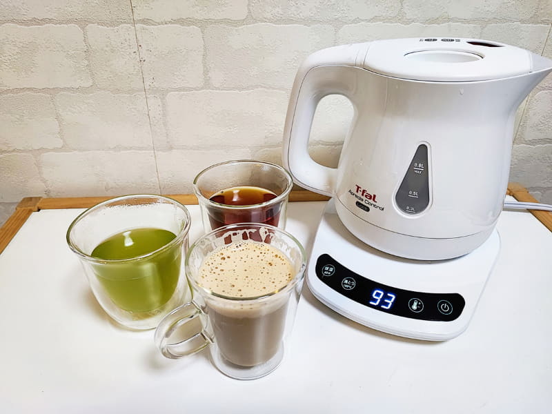 飲み物に合わせてお湯の温度を変えるのもおすすめ。特に緑茶はちょっと低めの70℃くらいで淹れると、茶葉の甘みが強く感じられて、香りも広がります