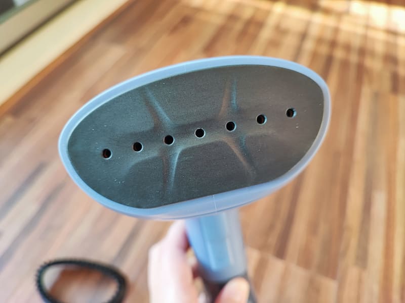 スチームヘッドからスチームが出てきます