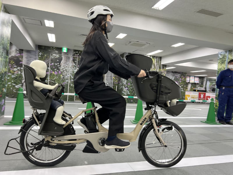 ヘルメットは試乗コースで借りられます