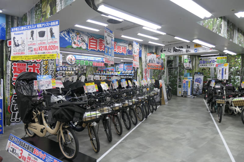 自転車売り場は地下2階
