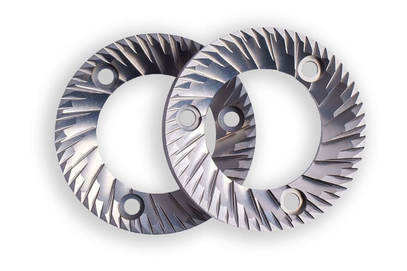 旧モデルから2年の歳月をかけて改良した高性能な刃