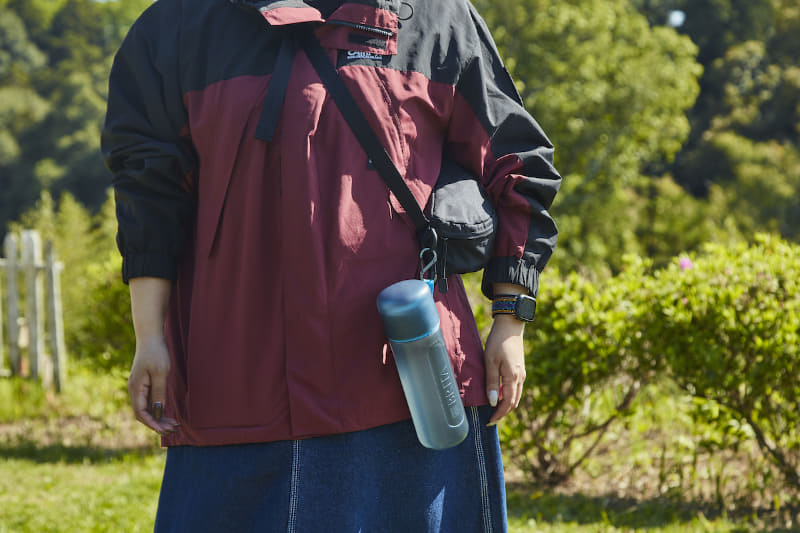 持ち運びやすいボトルタイプ