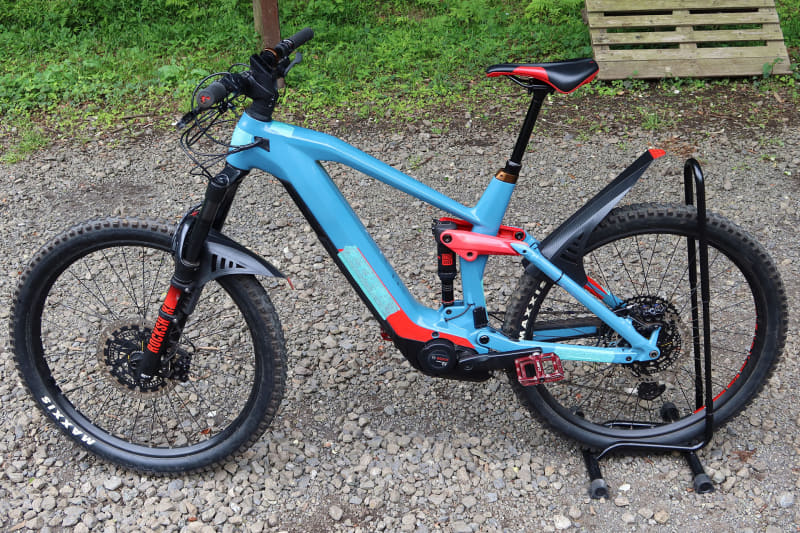 ボッシュ「eBike ABS」を搭載する海外仕様のe-bike。実際のABSの動作を体感できるということで、発表会会場に持ち込まれました