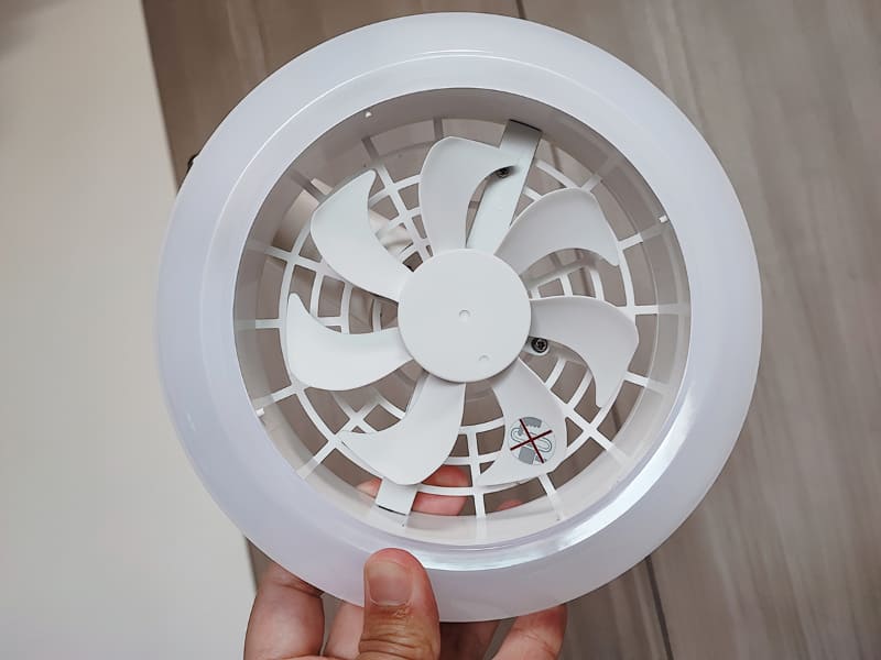 サーキュライトの羽根もカモメファンの技術を採用