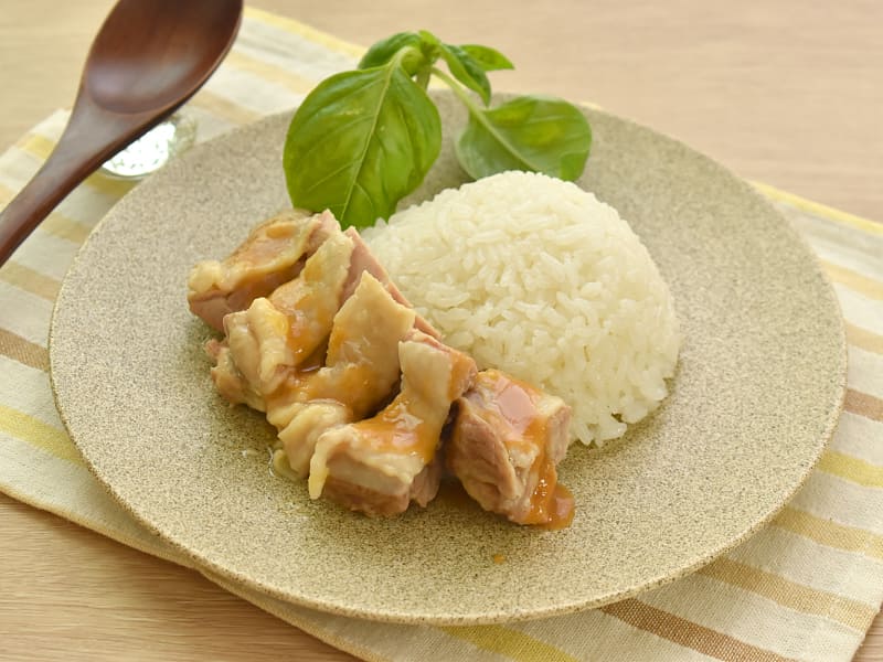 タイ料理のカオマンガイを炊飯器で作ります