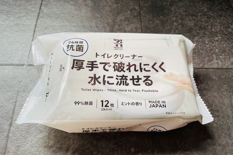 厚手でやぶれにくく水に流せる トイレクリーナー 12枚入。価格は170円
