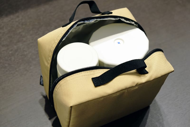 断熱構造の専用ポーチ。手洗いできる