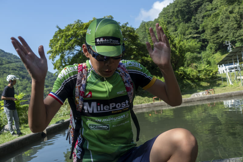 エサの虫も触れなかったので、ぎゃあーー