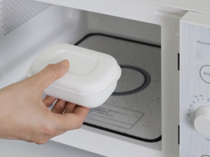 容器に入れたまま冷凍ご飯をレンジで温められる