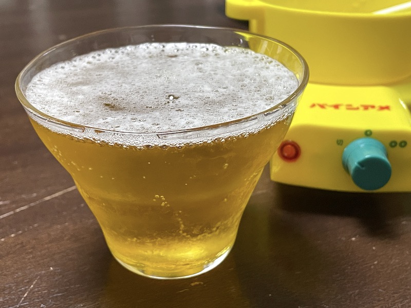 ビールがパインビールに。シロップの量はお好みで調整するとよろしいかと