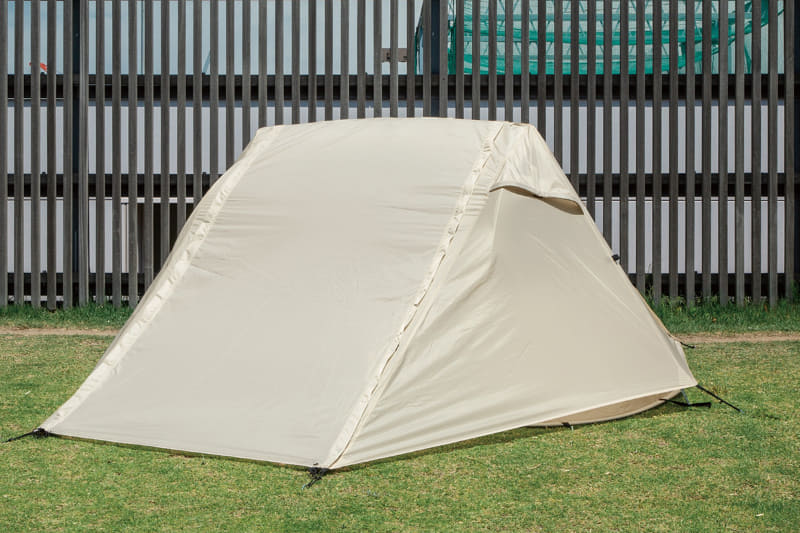 フライシートとのダブルウォール構造で、急な雨でも安心