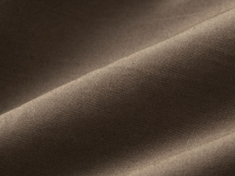 表地には、火の粉にも強いコットンを採用