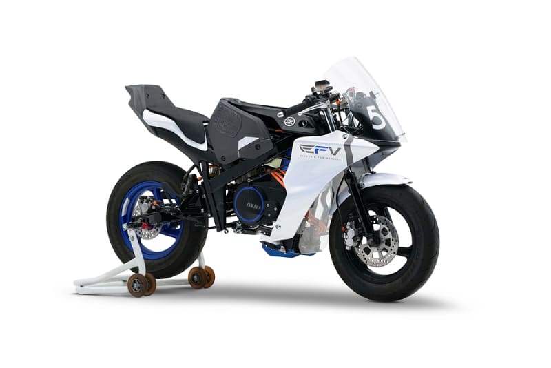 ワールドプレミアの電動ミニバイク「E-FV」