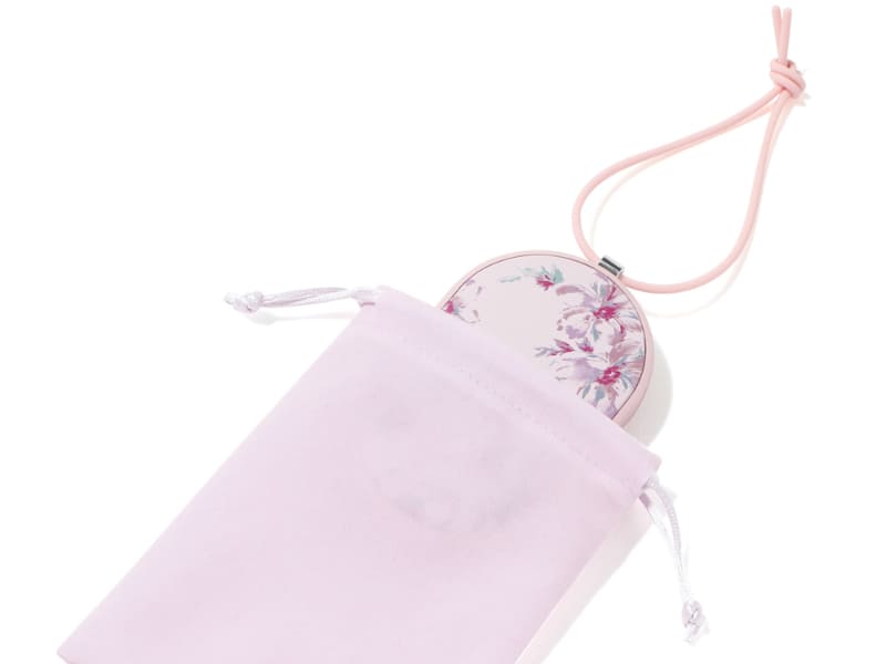 巾着タイプの収納バッグを付属