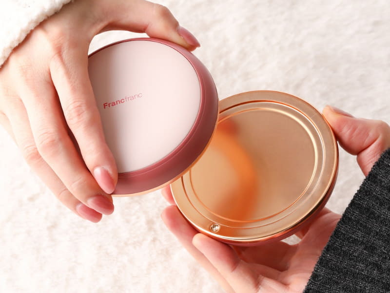 両手で使える充電式カイロ