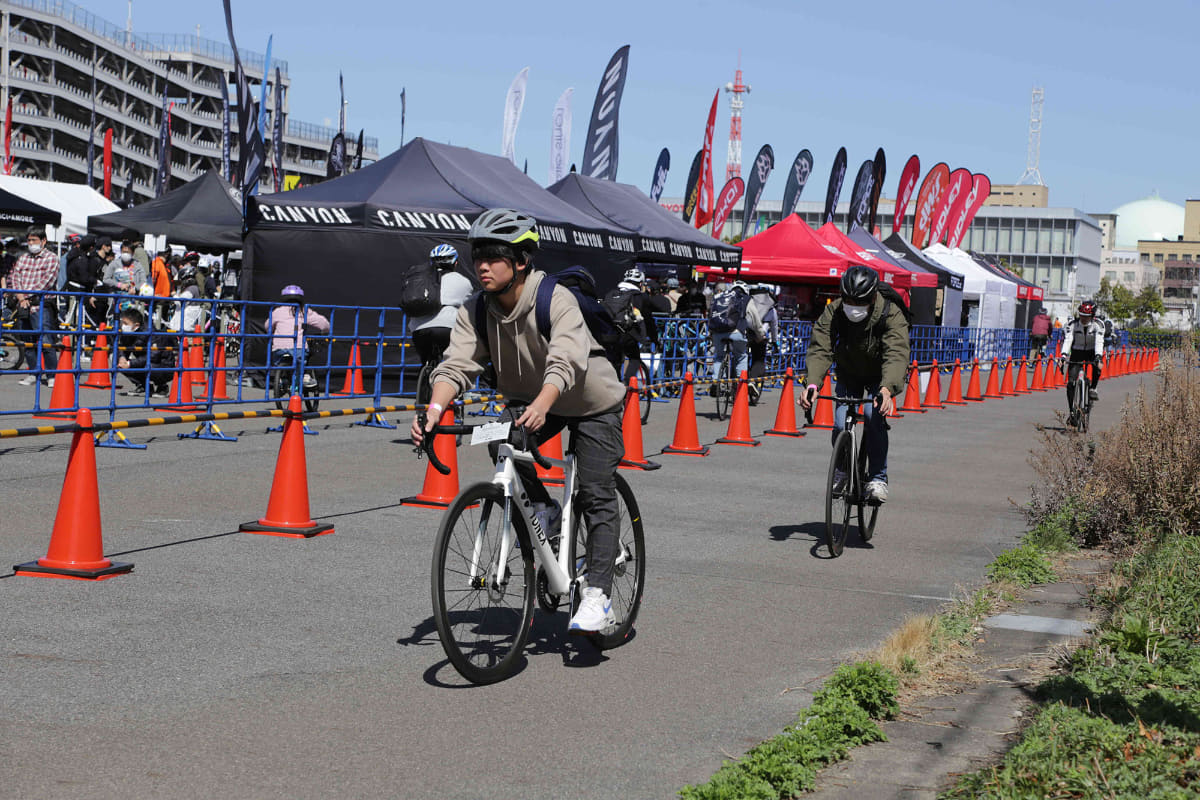 さまざまな新モデルの試乗が可能