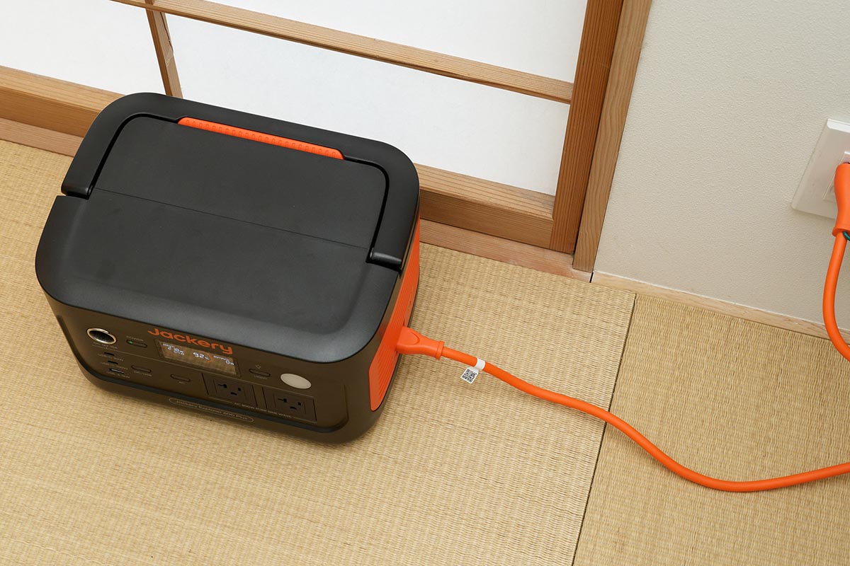 本体を充電しているところ