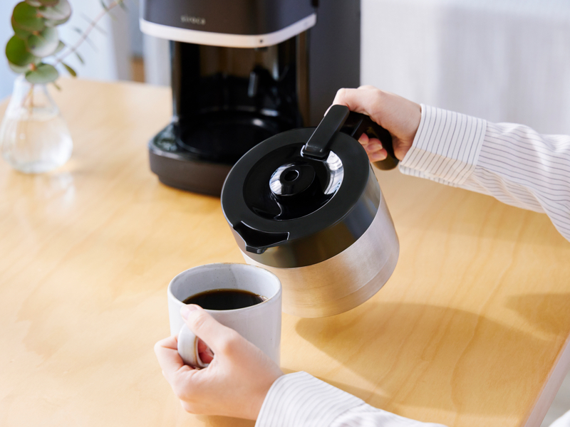 本格的なコーヒーを水と豆の計量不要で楽しめる