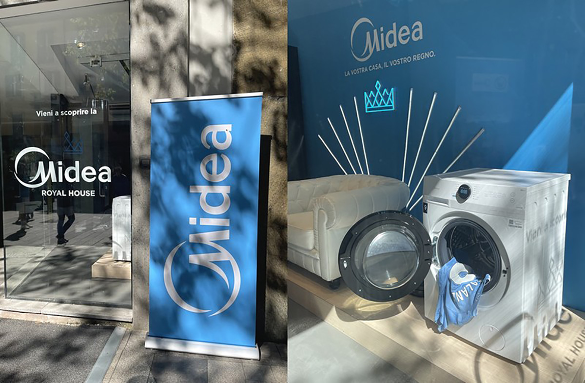 ブレラ地区に構えたMideaの展示会場の入り口