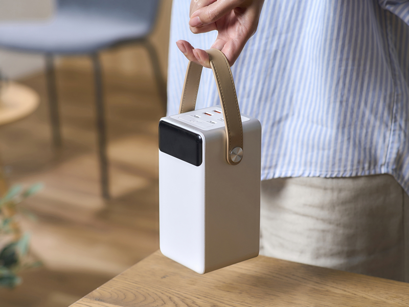 持ち運びやすい軽量・小型のポータブル電源