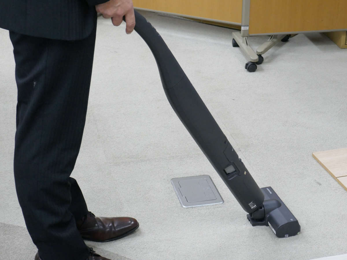 ハンドル形状にもこだわった