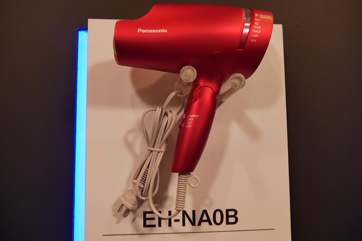 高浸透ナノイー採用の2019年モデル「EH-NA0B」