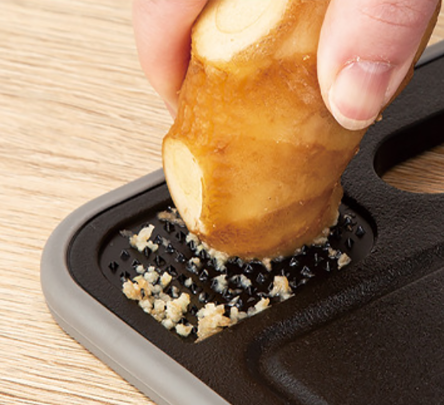 薬味おろしを備える