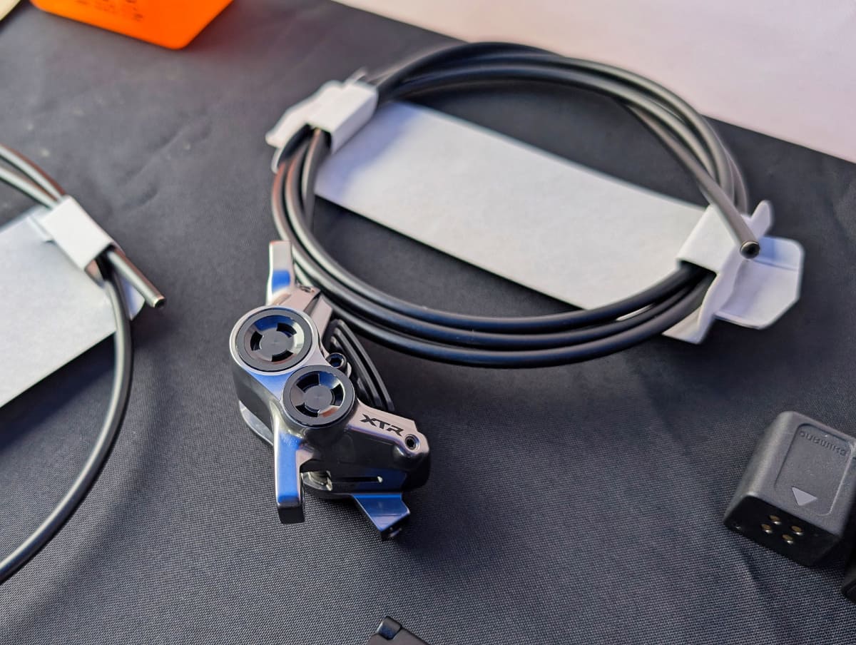 ブレーキキャリパー「BR-M9220」