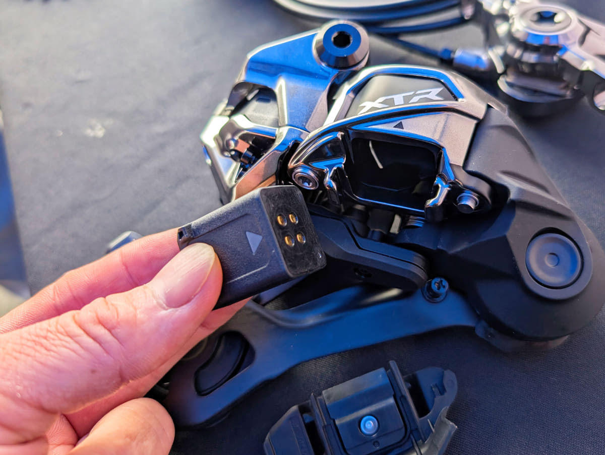 充電式のリチウムイオン電池は小型で軽量