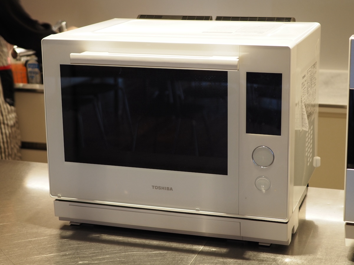 東芝ライフスタイル「石窯ドーム ER-D7000A」