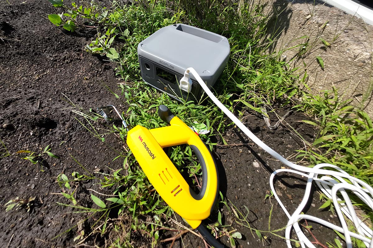 ポータブル電源につないで早速使ってみた