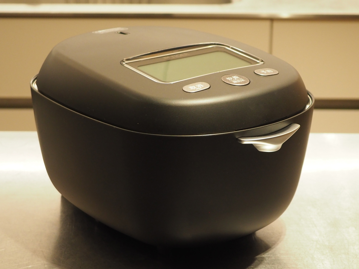 タイガー魔法瓶「土鍋ご泡火炊き JRX-G100」