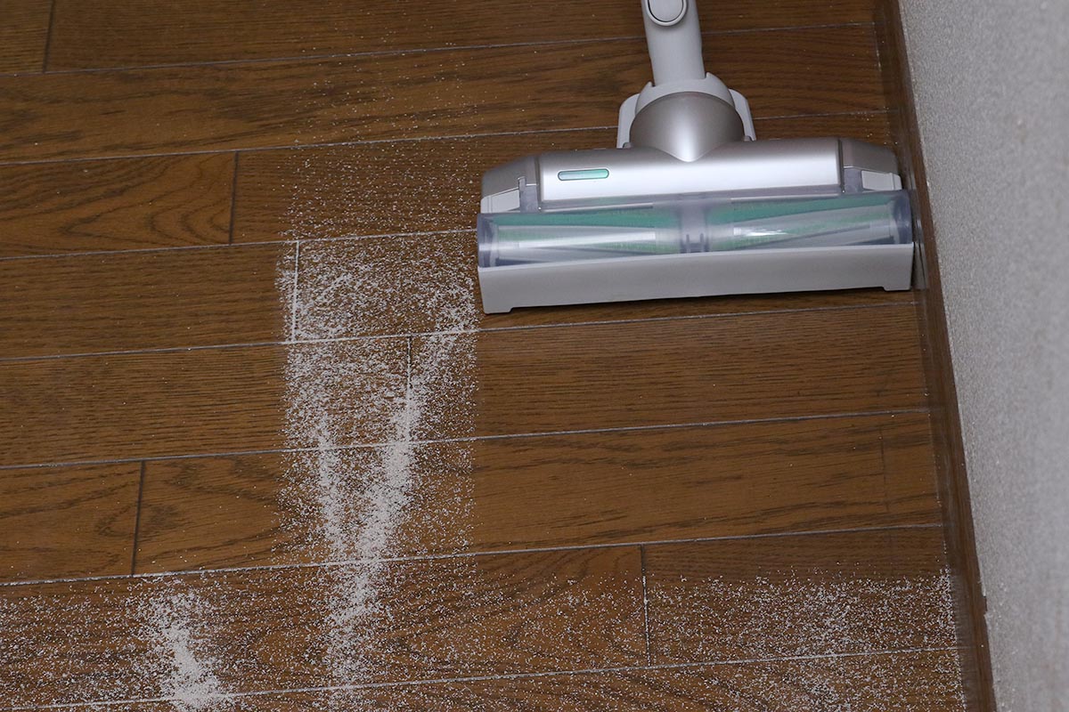 向かって右側を壁に寄せても取り残しなし