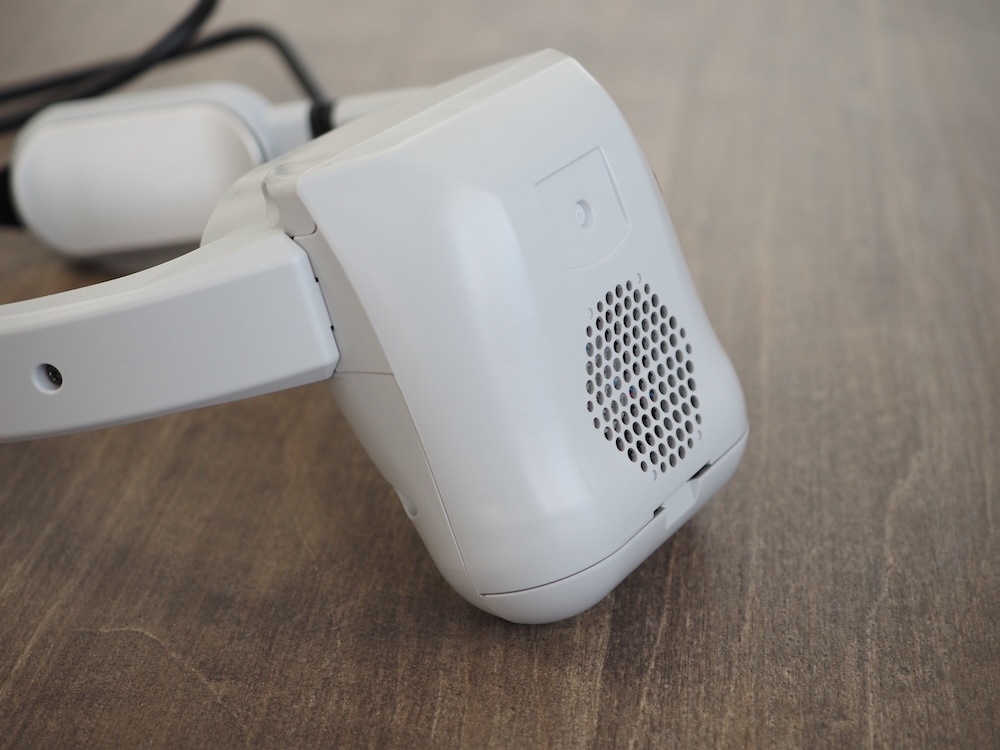 ネック部の後部にラジエーターが内蔵されている