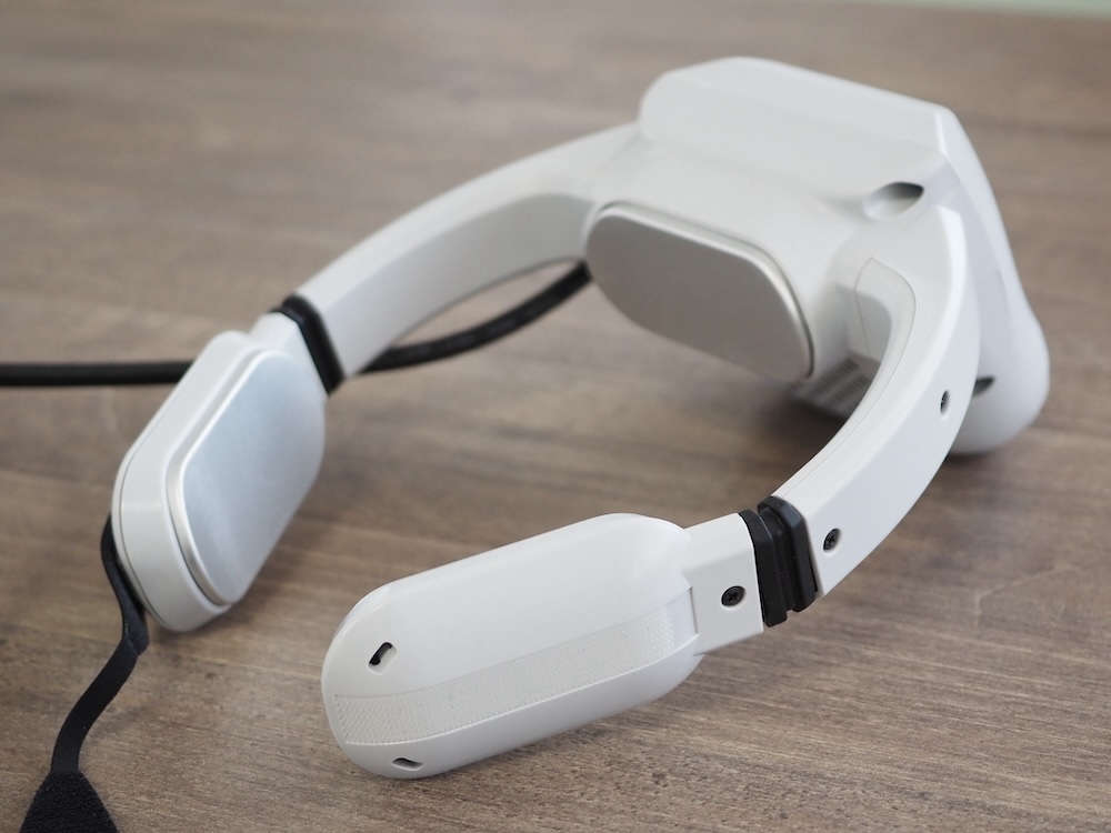 ネック部の全体