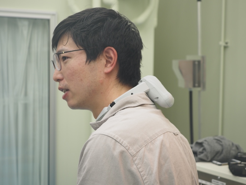 開発・商品企画を担当した佐藤龍之介さん