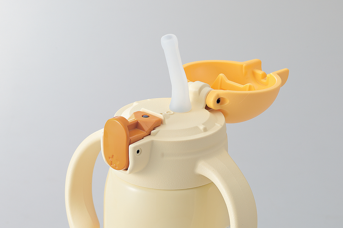 シリコン素材を使用した柔らかいストロー