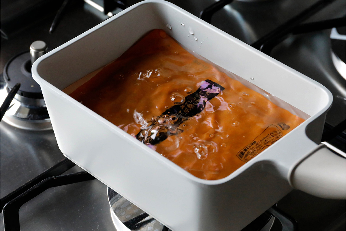 レトルトパウチがぴったり入る