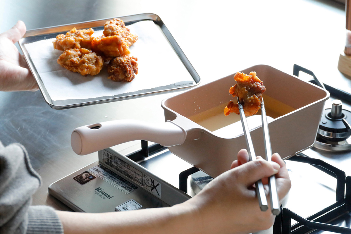 1台で「茹でる」「炊く」「炒める」「煮る」「揚げる」「焼く」の6役をこなす